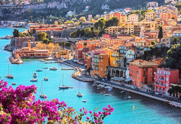 Coasta de Azur -Proprietati de top consultanta dedicata pentru romani